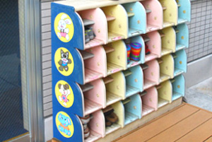 【越谷市認可保育園】エンゼルキッズの靴箱