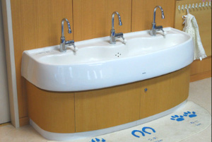 【越谷市認可保育園】エンゼルキッズの洗面台